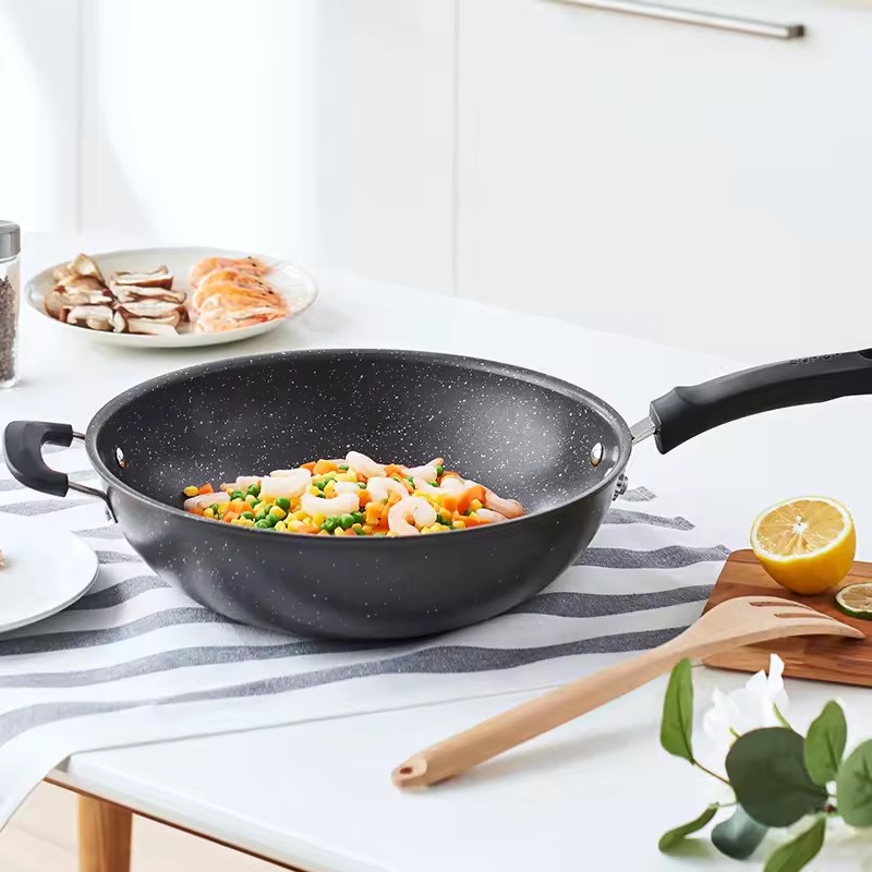 Non-stick wok with household wok 32cm induction cooker gas cooker