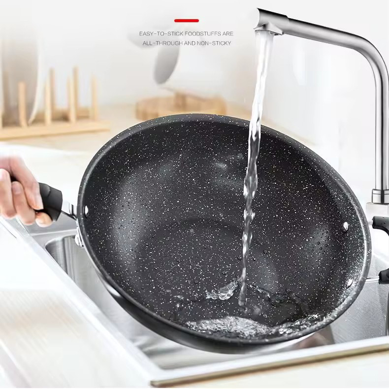 Non-stick wok with household wok 32cm induction cooker gas cooker